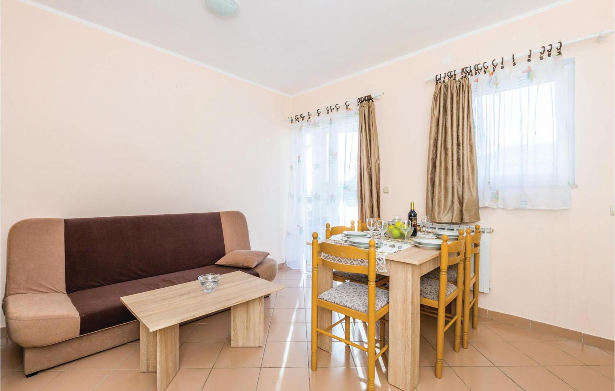 Nice Apartment In Matulji With Kitchen ภายนอก รูปภาพ